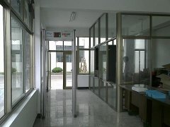 金屬探測門實際構成的特點是什么？